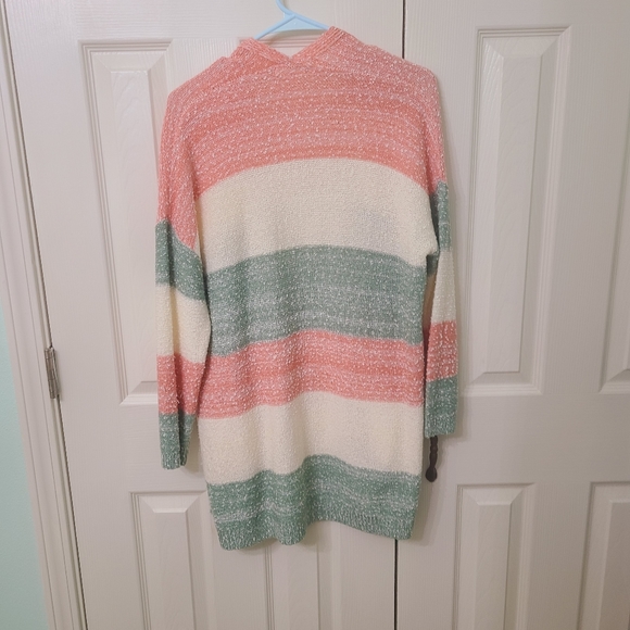 🔴SOLD🔴Entro striped cardigan - Picture 2 of 3